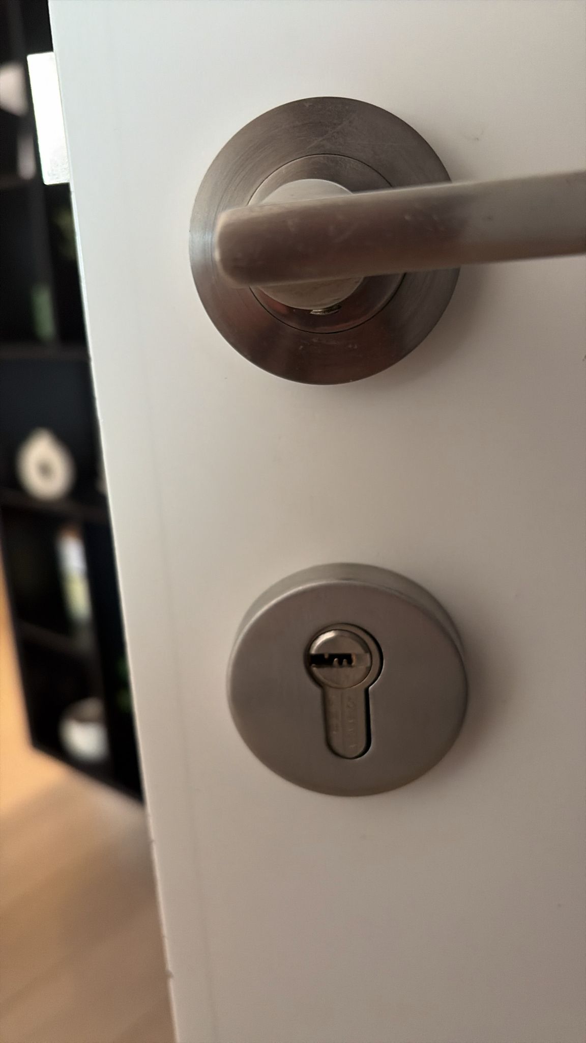 Instalación cerradura Mul-T-Lock de alta seguridad Clase 6 en Alicante